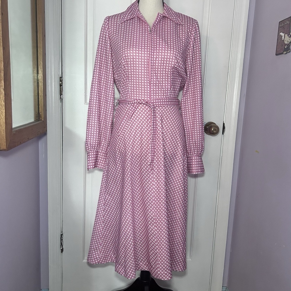 Vintage 80's Pink And White Geometric Longsleeve Shirt dress Women's Small